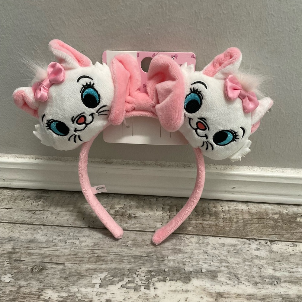 NWT Marie ears headband